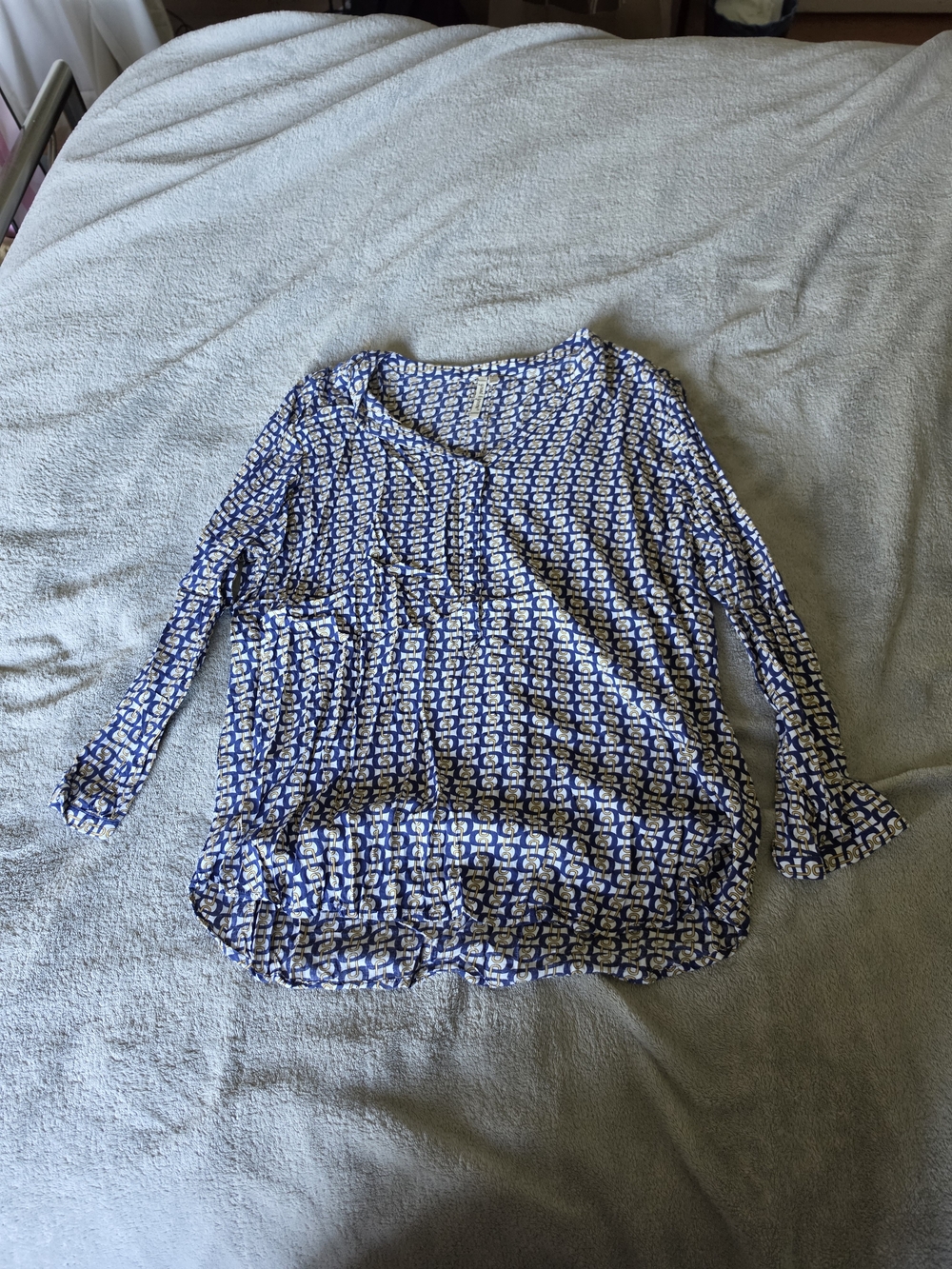 grand & greene Blue and White Geometric Long-Sleeve Top